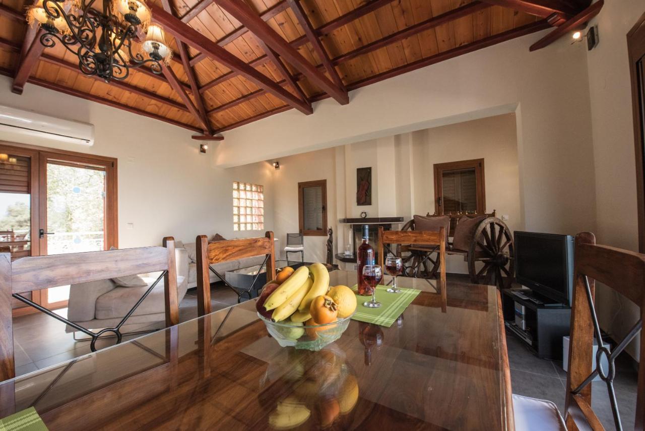 Gallis Villa Pefkias Luaran gambar