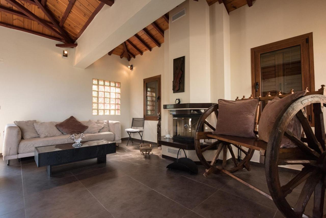 Gallis Villa Pefkias Luaran gambar
